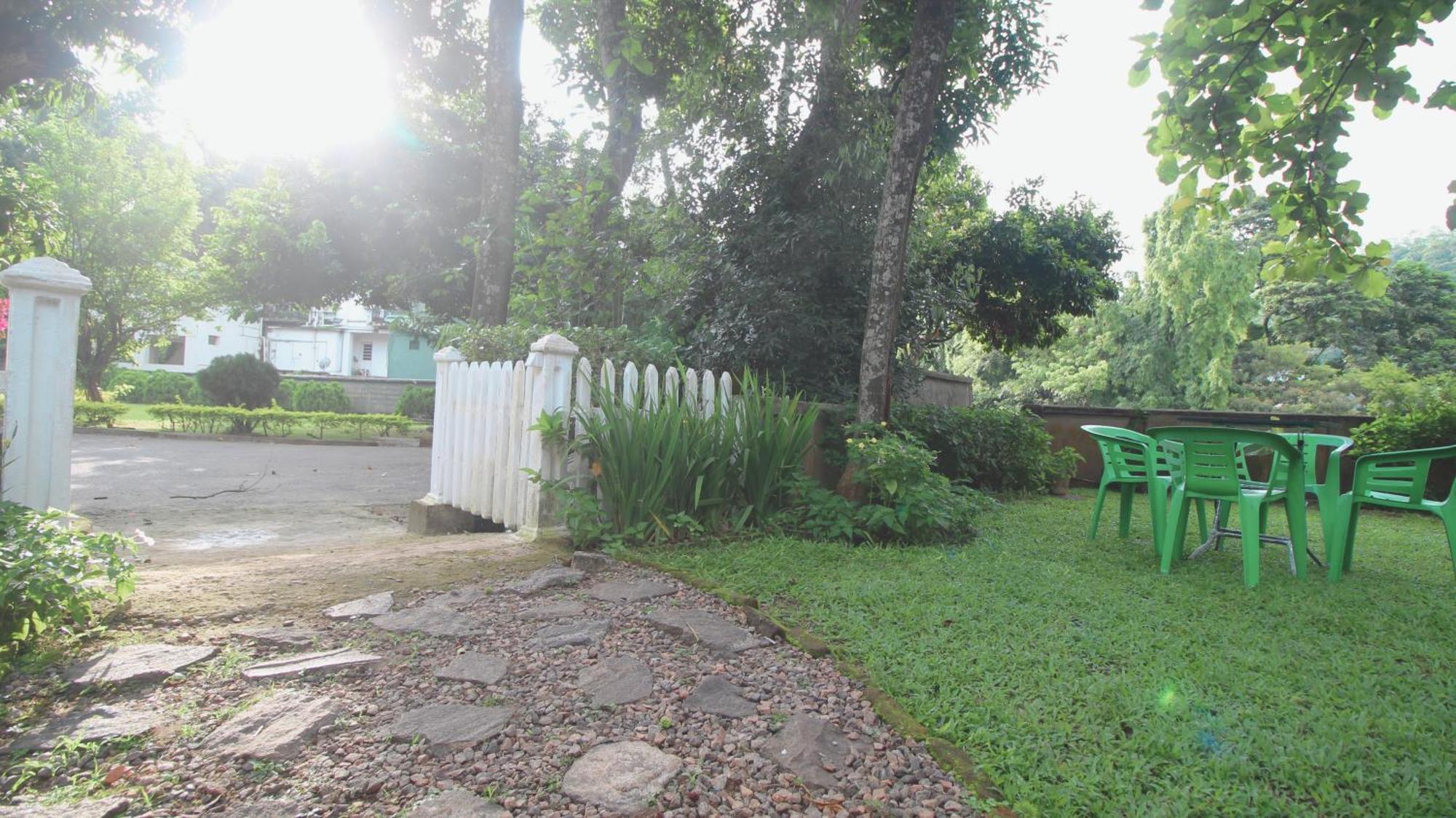 Kandy Boutique Villa By Fortuna Bungalows Exterior foto