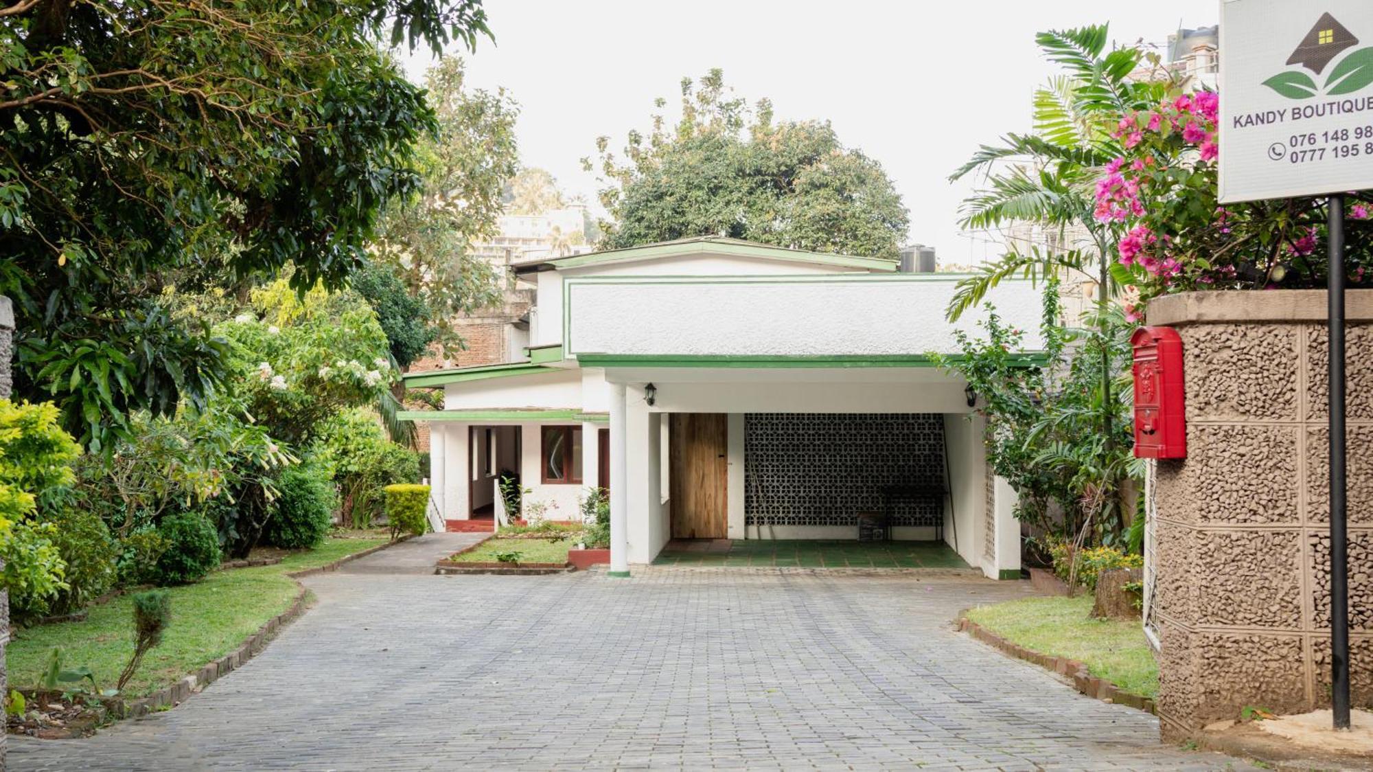 Kandy Boutique Villa By Fortuna Bungalows Exterior foto